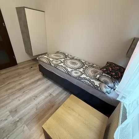 Kama 3*